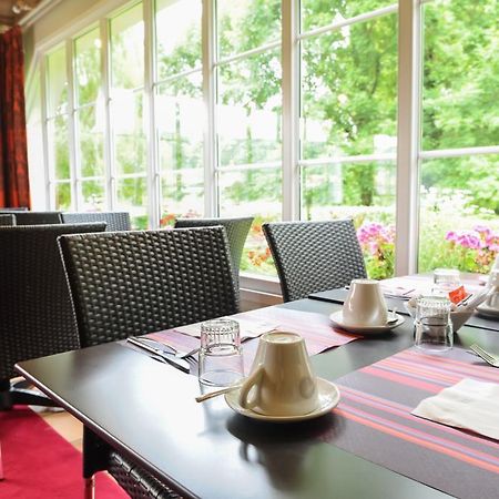 Le Domaine De Mombreux Hotel Lumbres Екстериор снимка